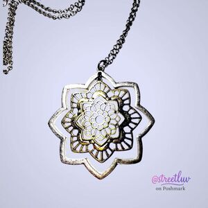 🥳 3/$26 Vintage Silver & Gold Mandala Pendant Long Swivel Necklace